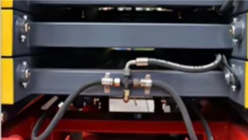 Three-wheel hydraulic platform Three-wheel hydraulic platform